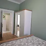 Rising Sun Apartment *